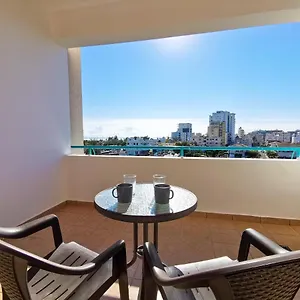 Apartament Off Course Seaview, Larnaca